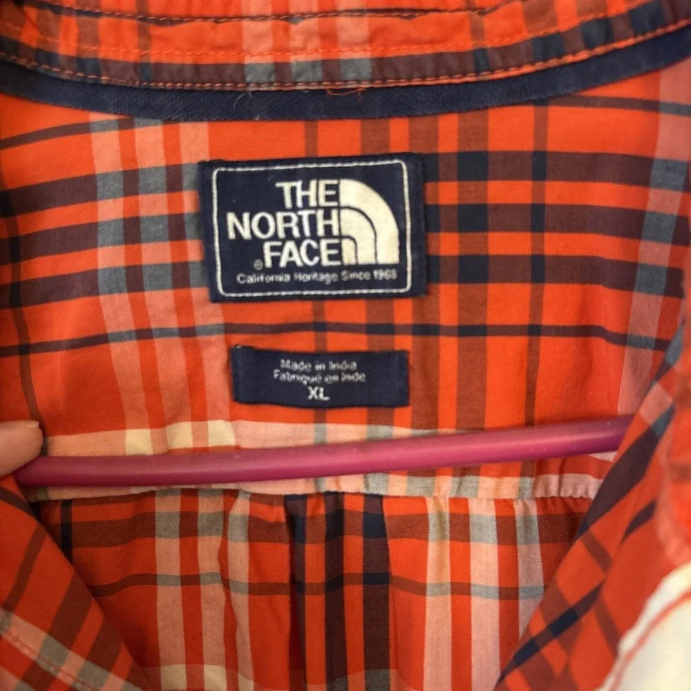 North Face Shirt Mens XL Orange Plaid Button‎ Up Hiking Camping Outdoors Work
